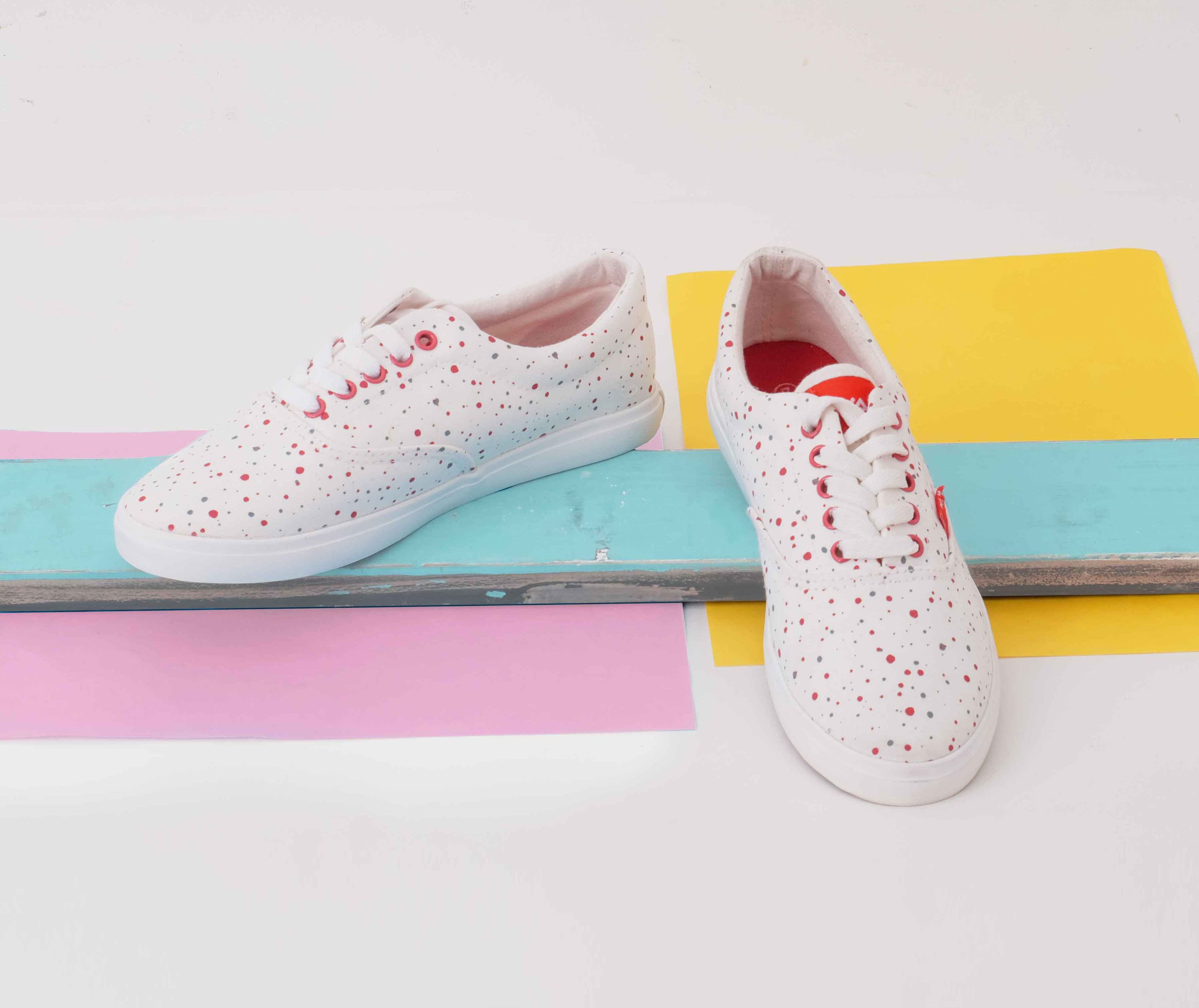 FILA Php 1,998