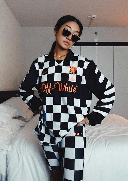 MEGA Off-white Manila