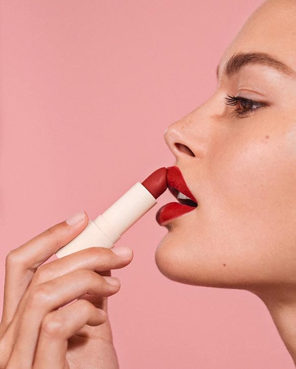 Sunnies Face Has Your Dream Lipstick