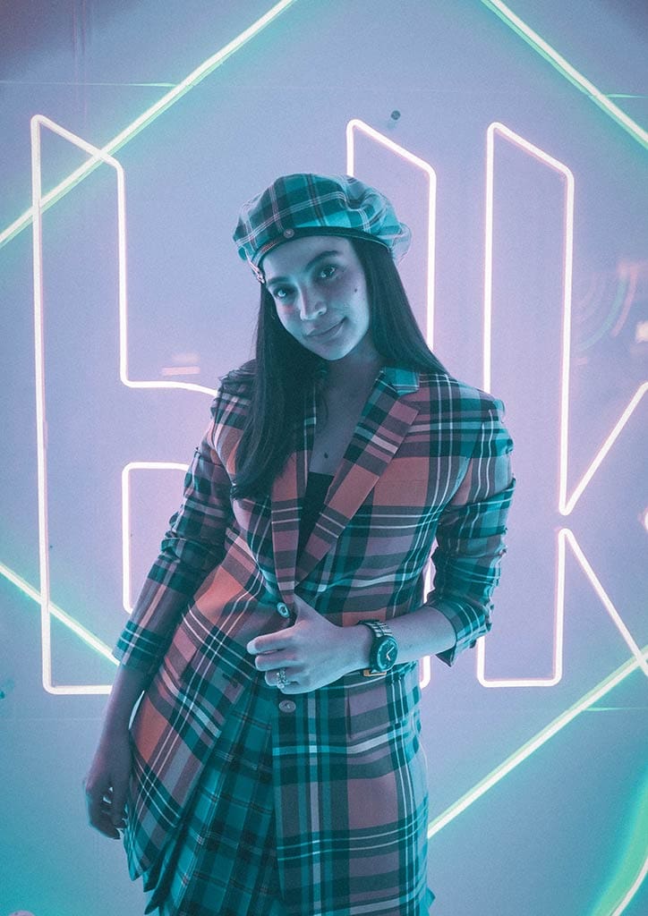 Anne Curtis Smith blk