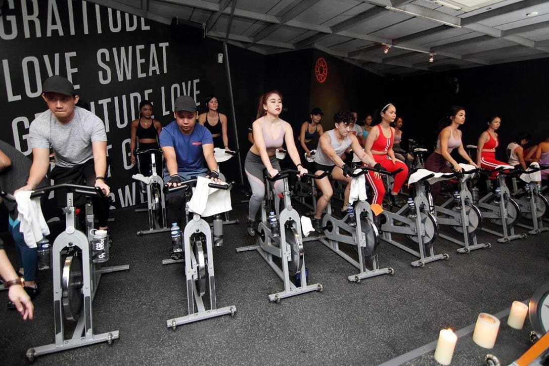 Old Navy Active Electric Studio
