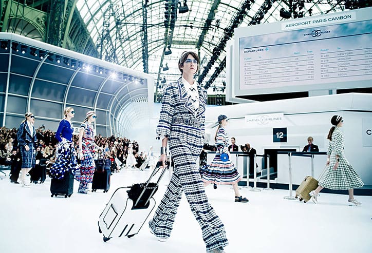 11 Of The Greatest Karl Lagerfeld Shows For Chanel And Fendi Ever