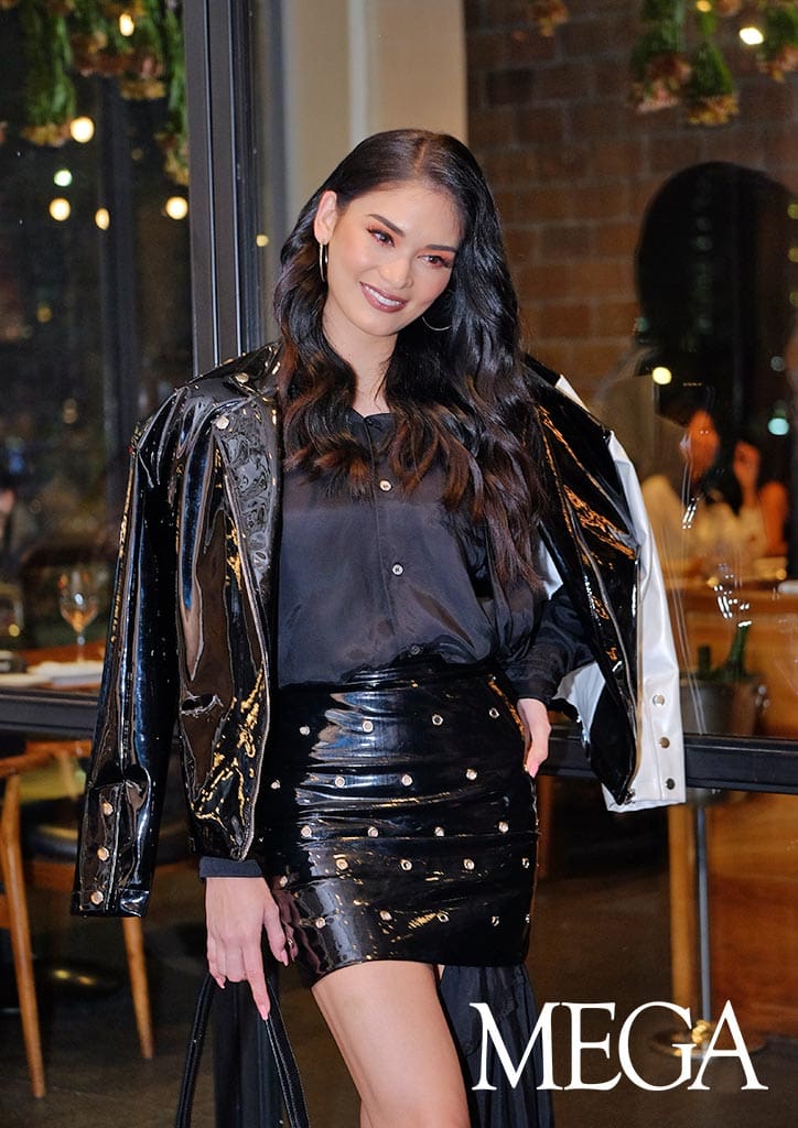 MEGA Exclusive Pia Wurtzbach Converse