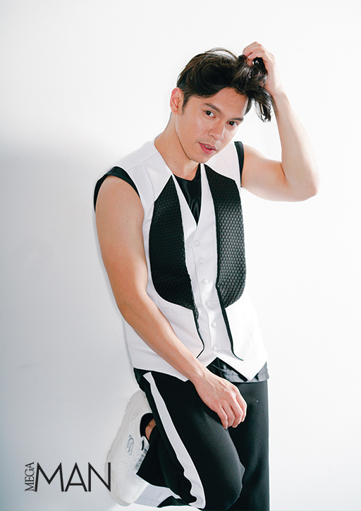 This Time, Carlo Aquino Is Making Sure You Never Forget About Him | MEGAMAN