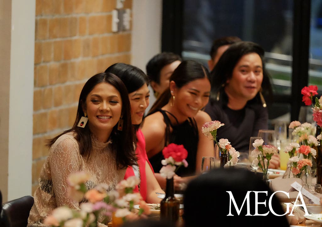 MEGA Exclusive Pia Wurtzbach Converse