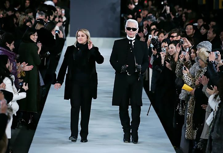 11 Of The Greatest Karl Lagerfeld Shows For Chanel And Fendi Ever