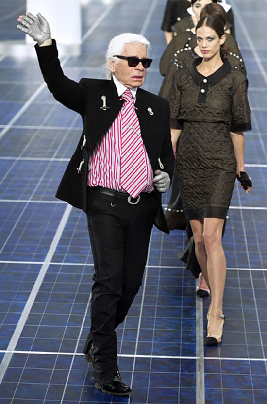11 Of The Greatest Karl Lagerfeld Shows For Chanel And Fendi Ever