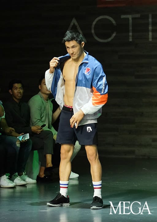 hottest celebrities bench fashion week