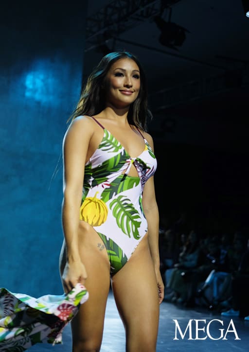 hottest celebrities bench fashion week