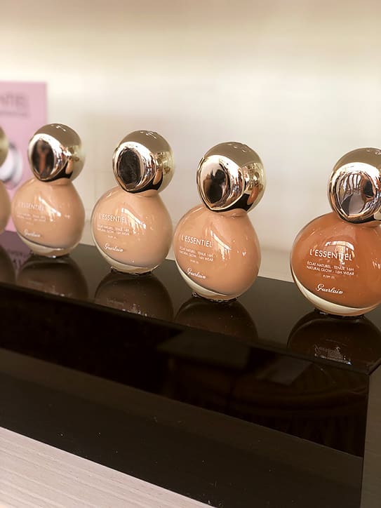 MEGA | This New Foundation Feels Like Nothing On Your Skin