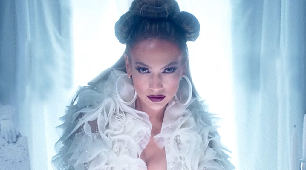 Jennifer Lopez Wears Furne One