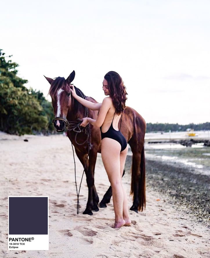 MEGA | Pantone Summer Colors That Are Live And Alive In Celebrity Beach Snaps | Pantone Eclipse | Kim Cruz