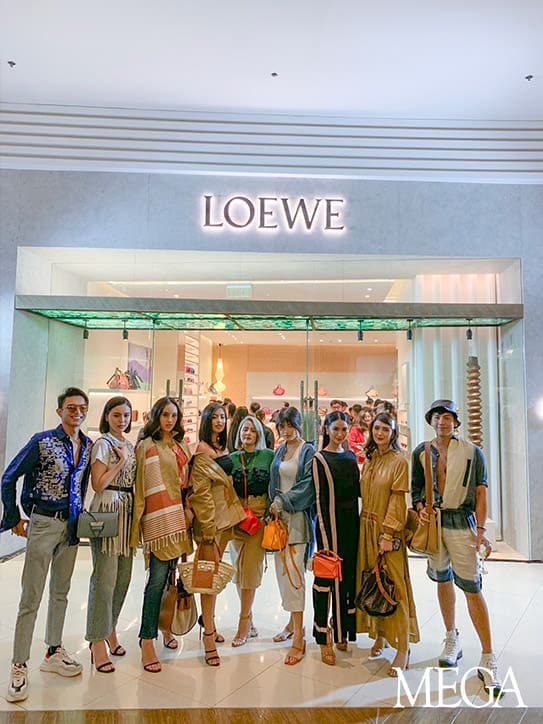 MEGA | These Celebrities Show That This Is The New ‘It’ Bag This Summer