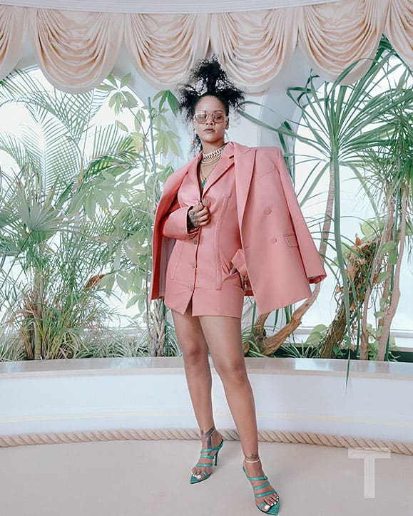 MEGA | LOOK: Rihanna Gives Us A Glimpse Of Her New Luxury Fashion Label