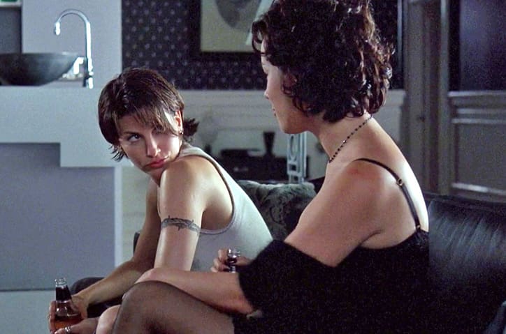 Bound (1996)