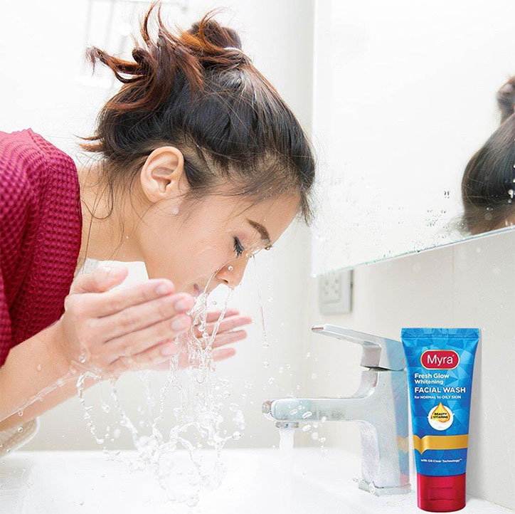 Myra's Fresh Glow Facial Wash containing the beauty vitamins you need for the day