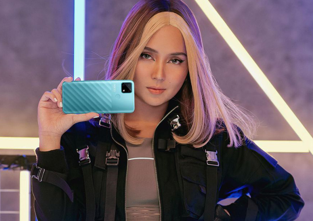 Kathryn Bernardo looks ready to face the future of digital