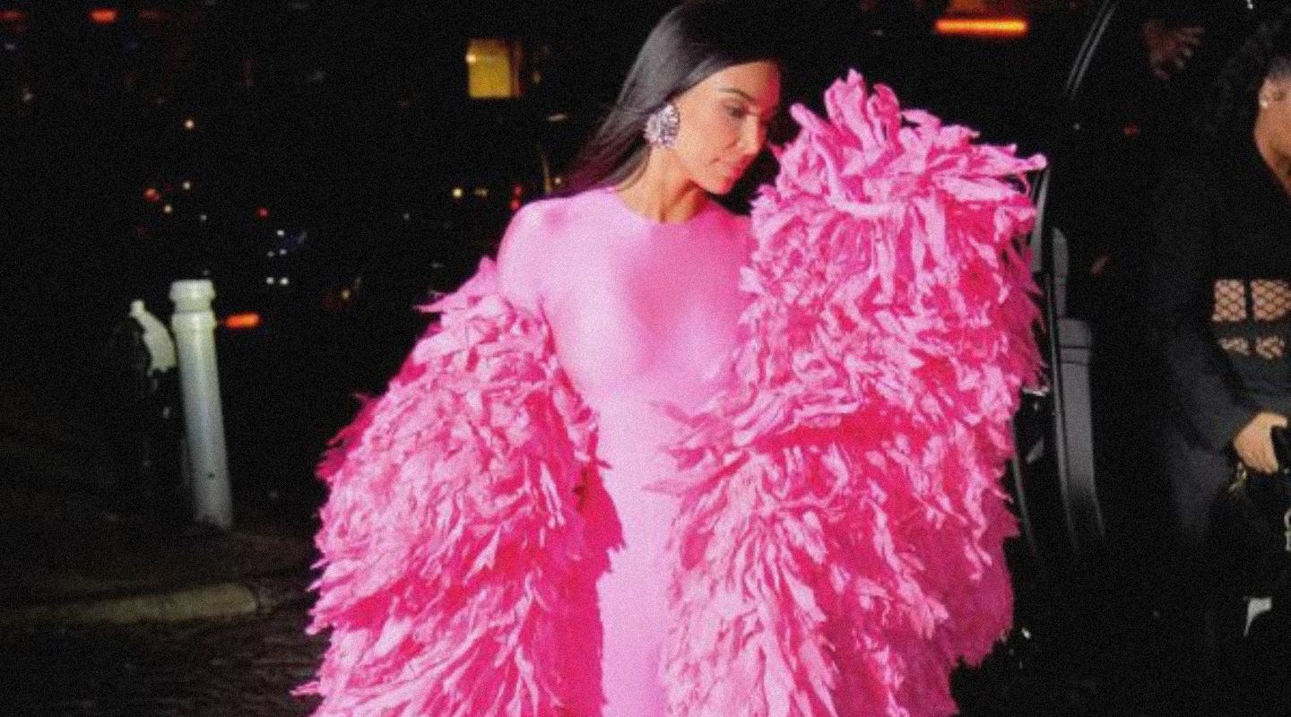 KIM KARDASHIAN PINK BALENCIAGA