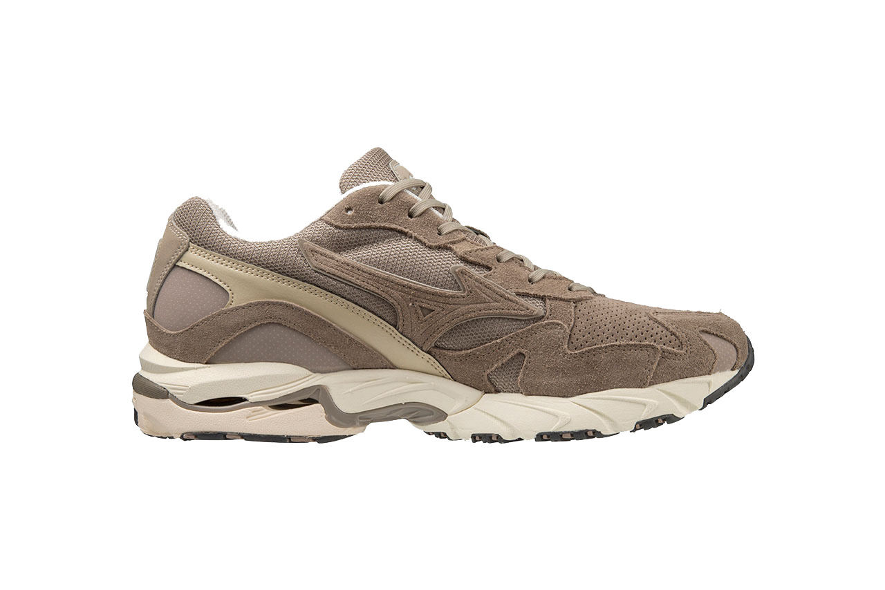 Mizuno Wave Rider 10 Premium Pack V3 Sneaker