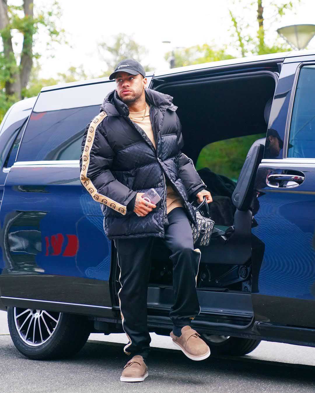 Neyar Jr. style
