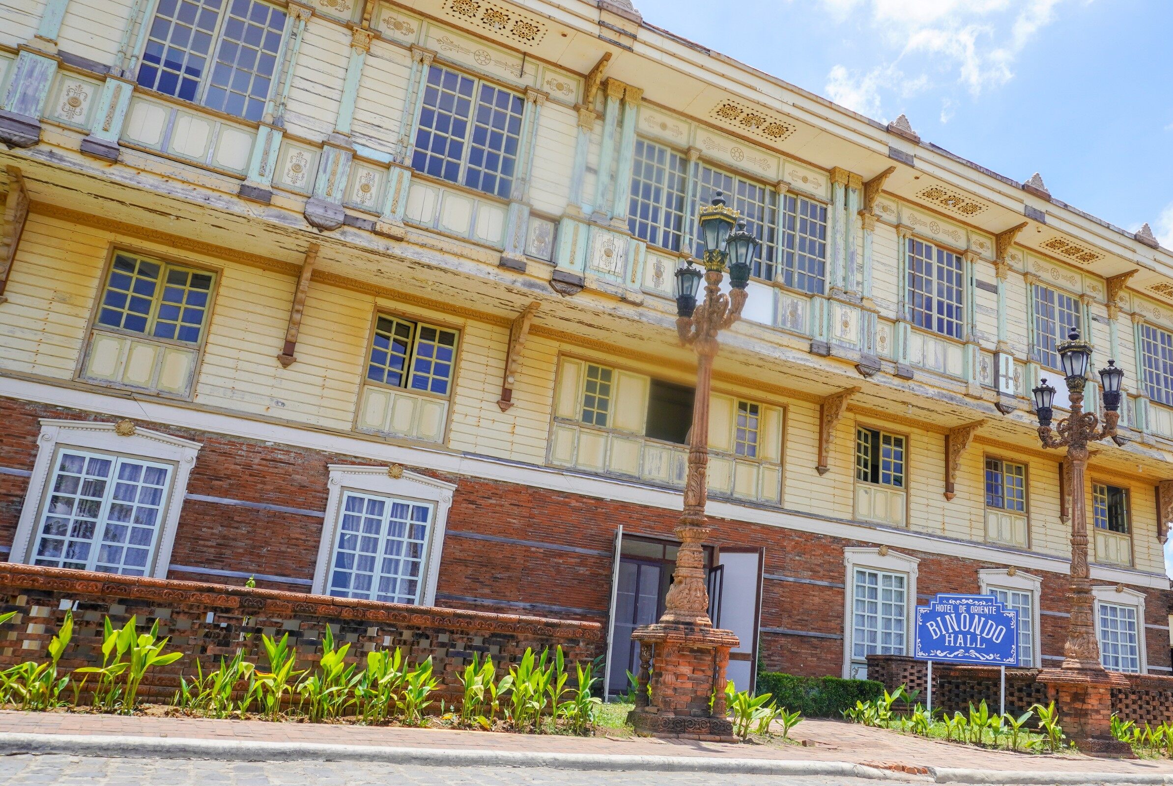 Las Casas Filipinas De Acazar in Bataan