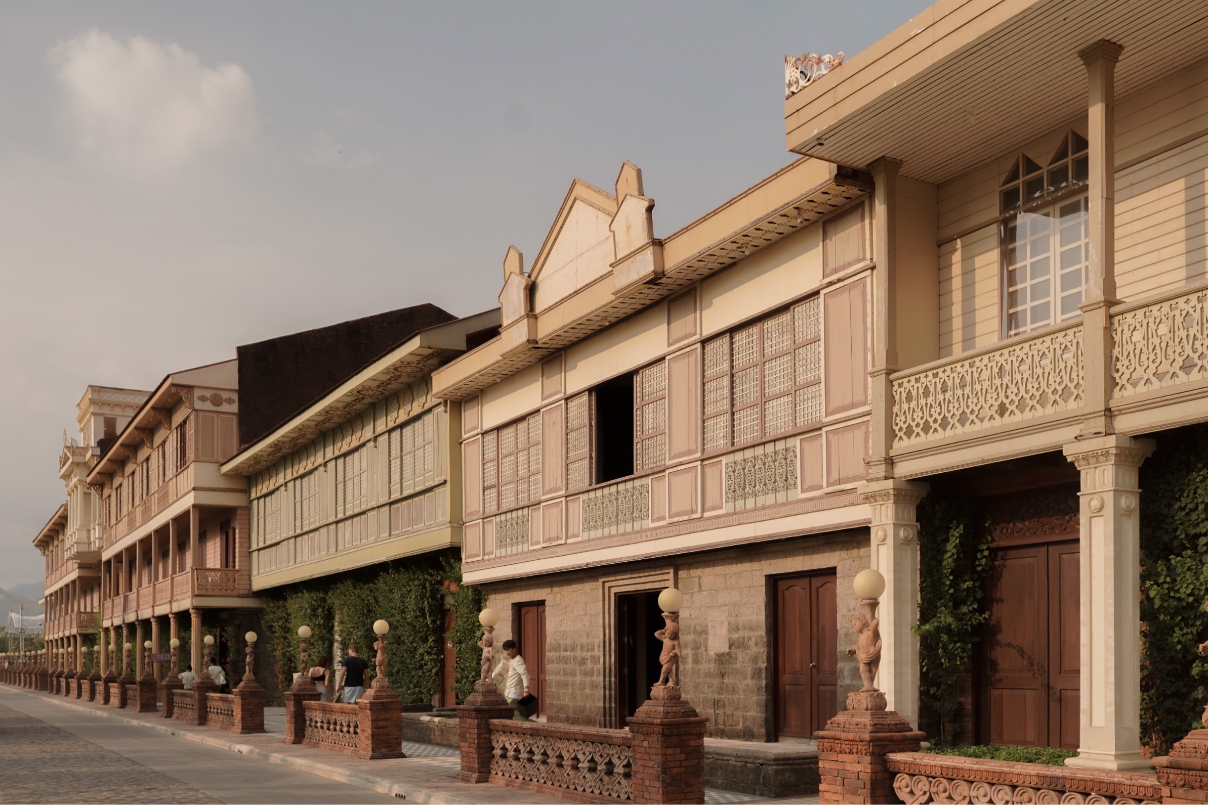 Las Casas Filipinas De Acazar in Bataan