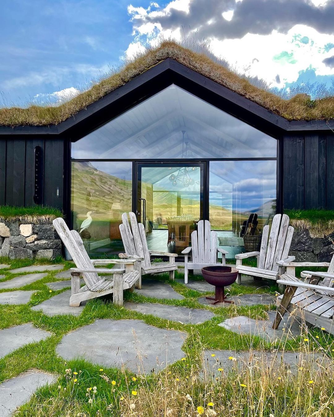Eleven Deplar Farm, Iceland