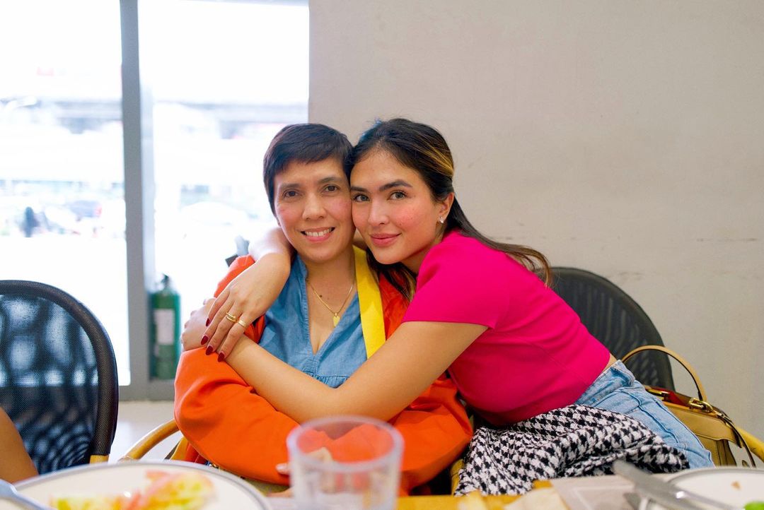 Sofia Andres and her mother Monette