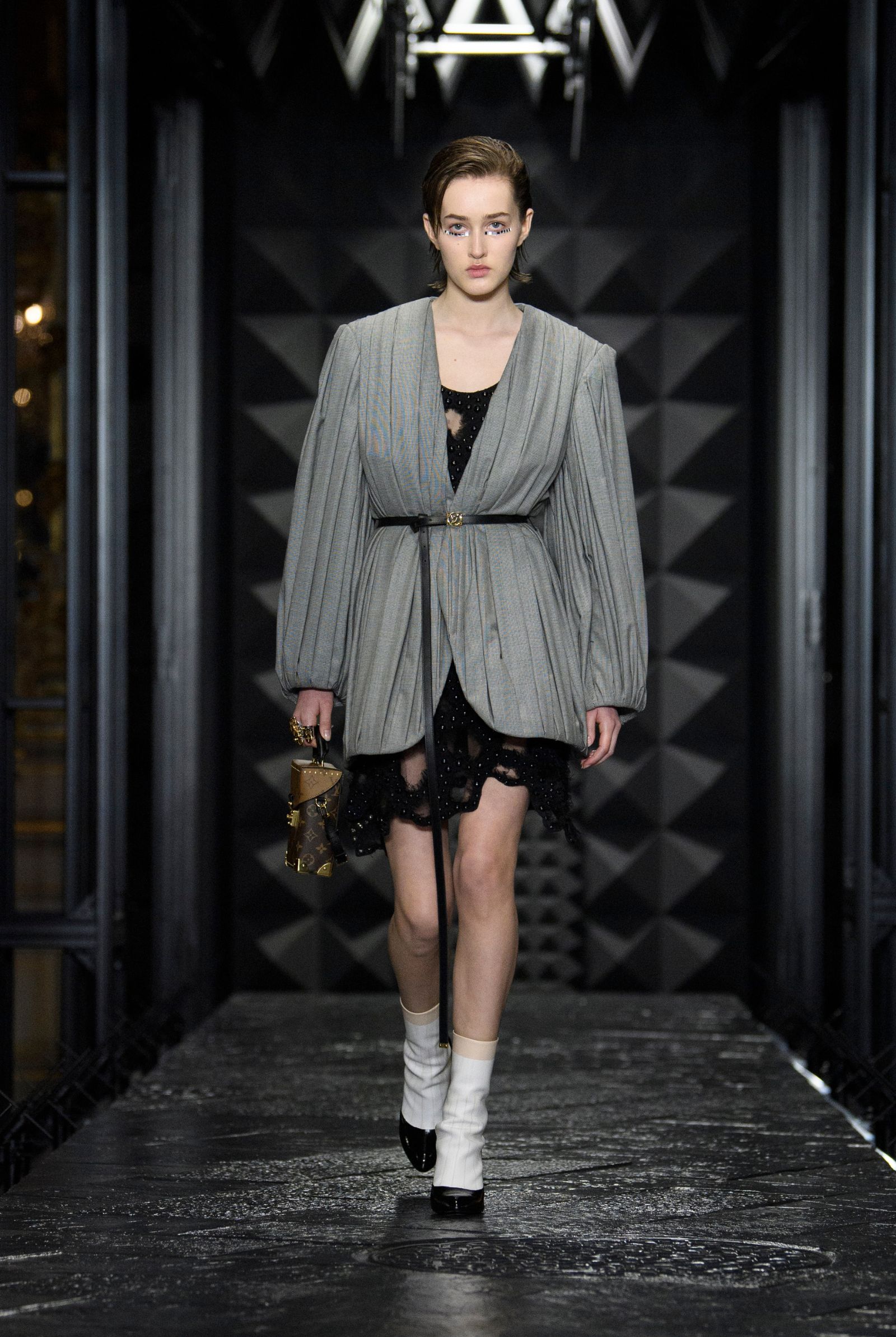 Louis Vuitton’s Autumn/Winter 2023 Women’s Show