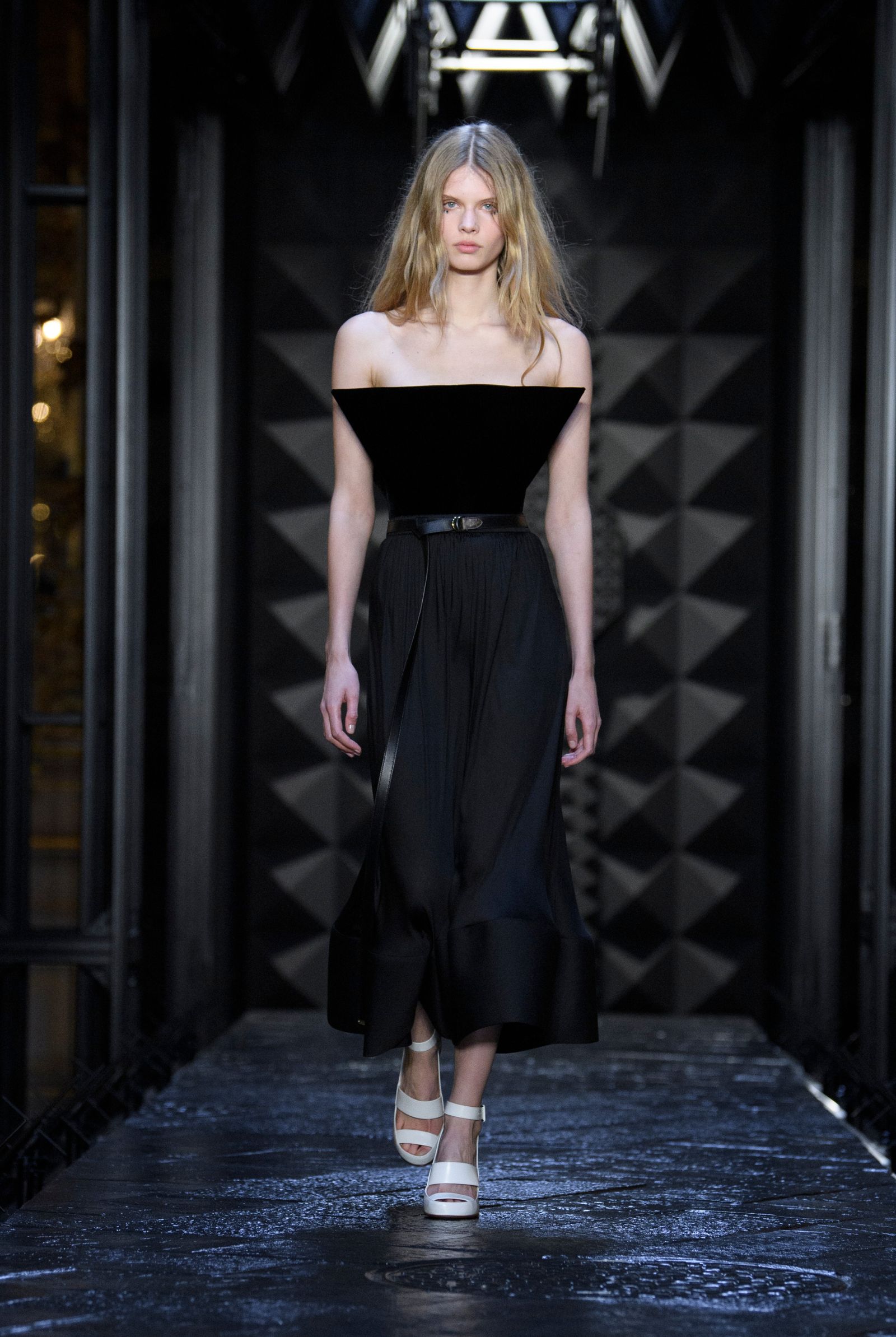 Louis Vuitton’s Autumn/Winter 2023 Women’s Show