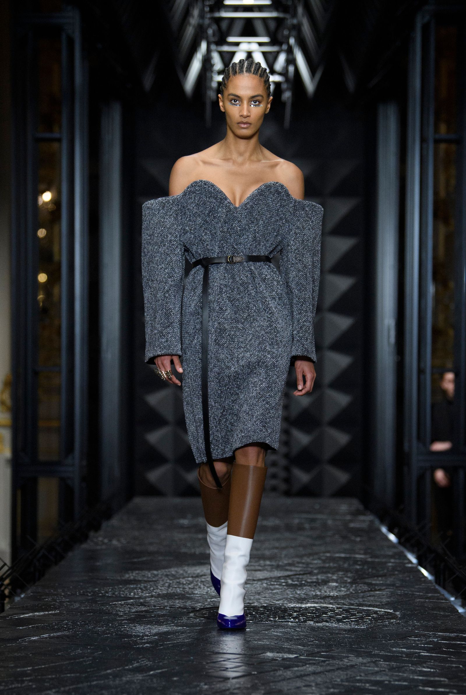 Louis Vuitton’s Autumn/Winter 2023 Women’s Show