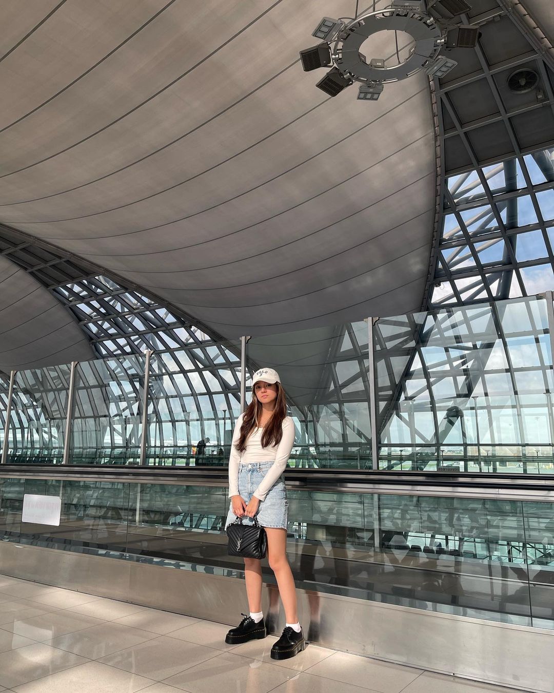 Celebrity-Approved Airport Aesthetics Grunge Belle Mariano