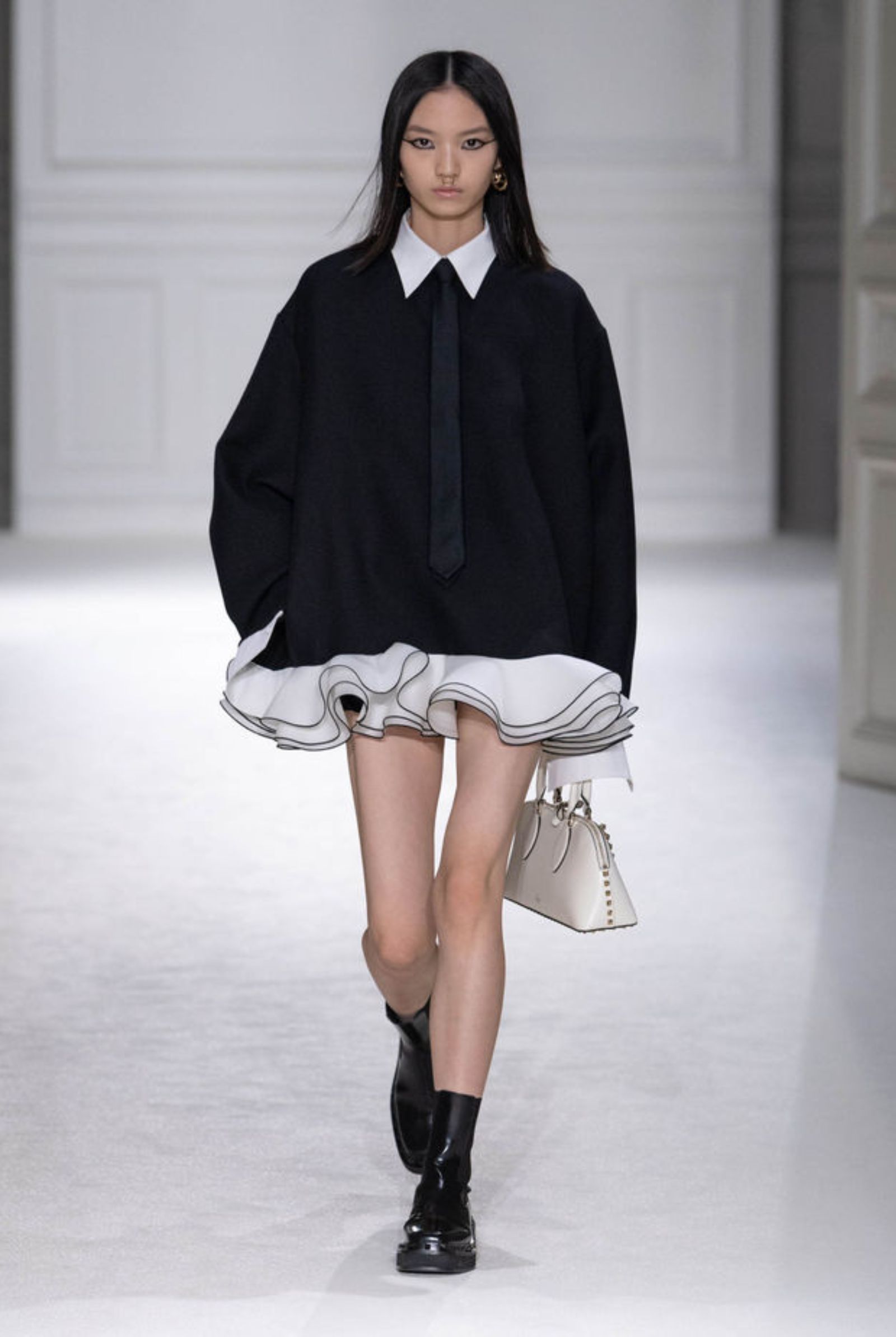 trends at Paris Fashion Week classics and essentials