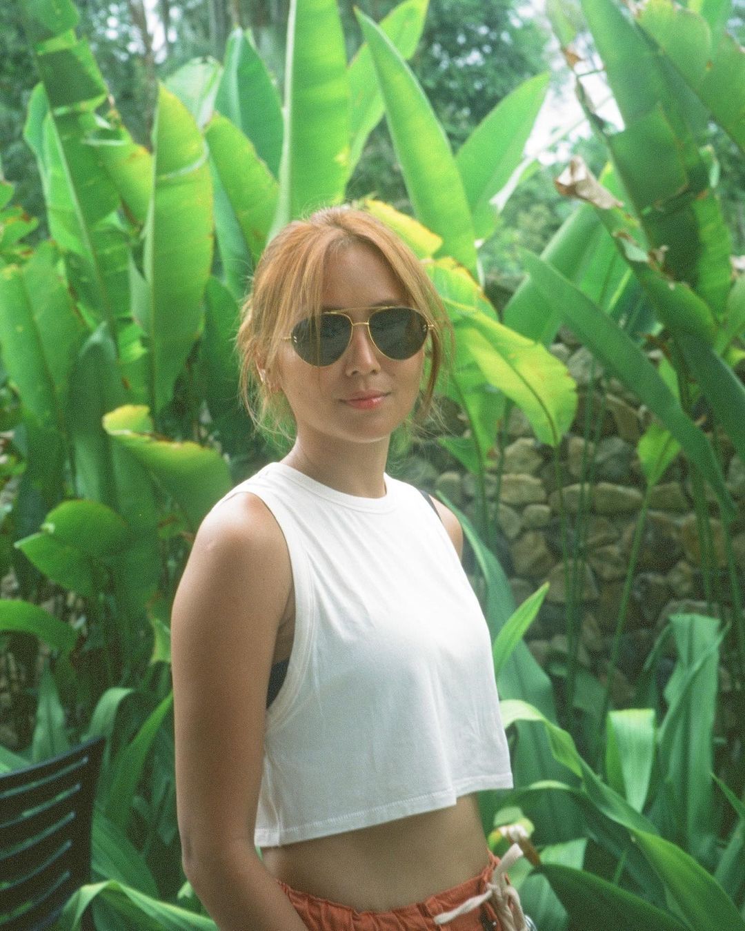 Kathryn Bernardo wearing crop top