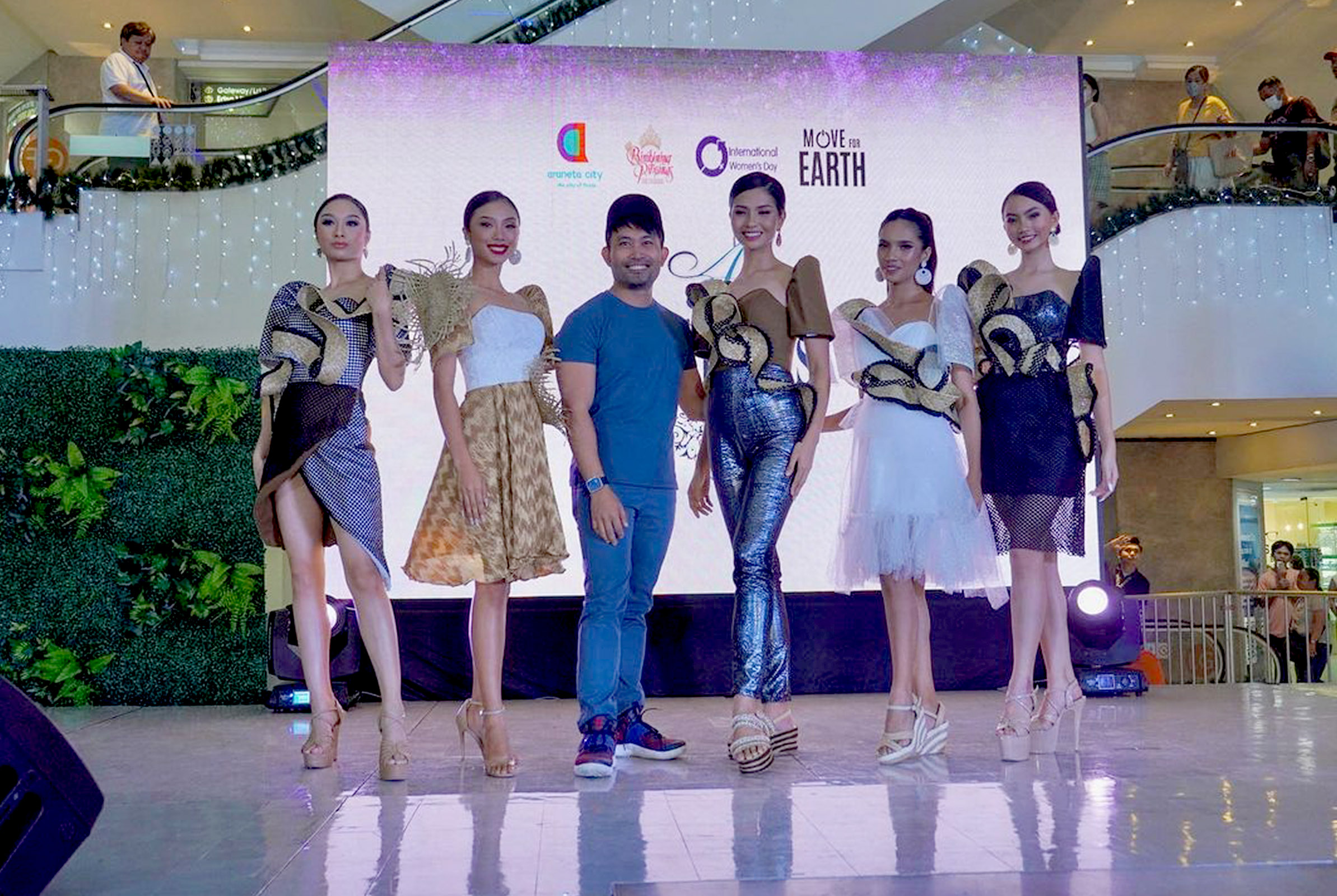 Adam Balasa with Binibining Pilipinas Candidates