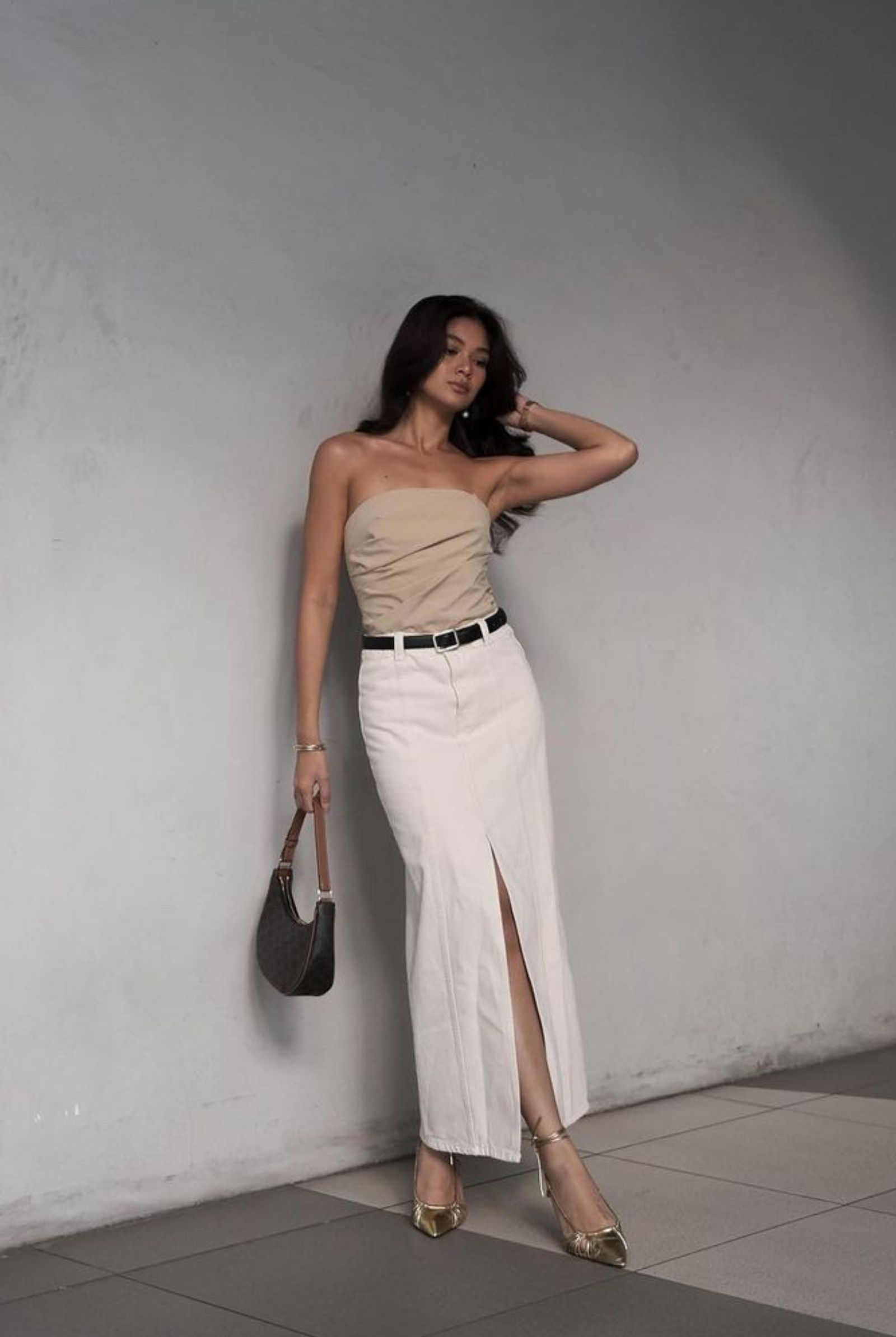 Angelique Manto Youthful Dressing
