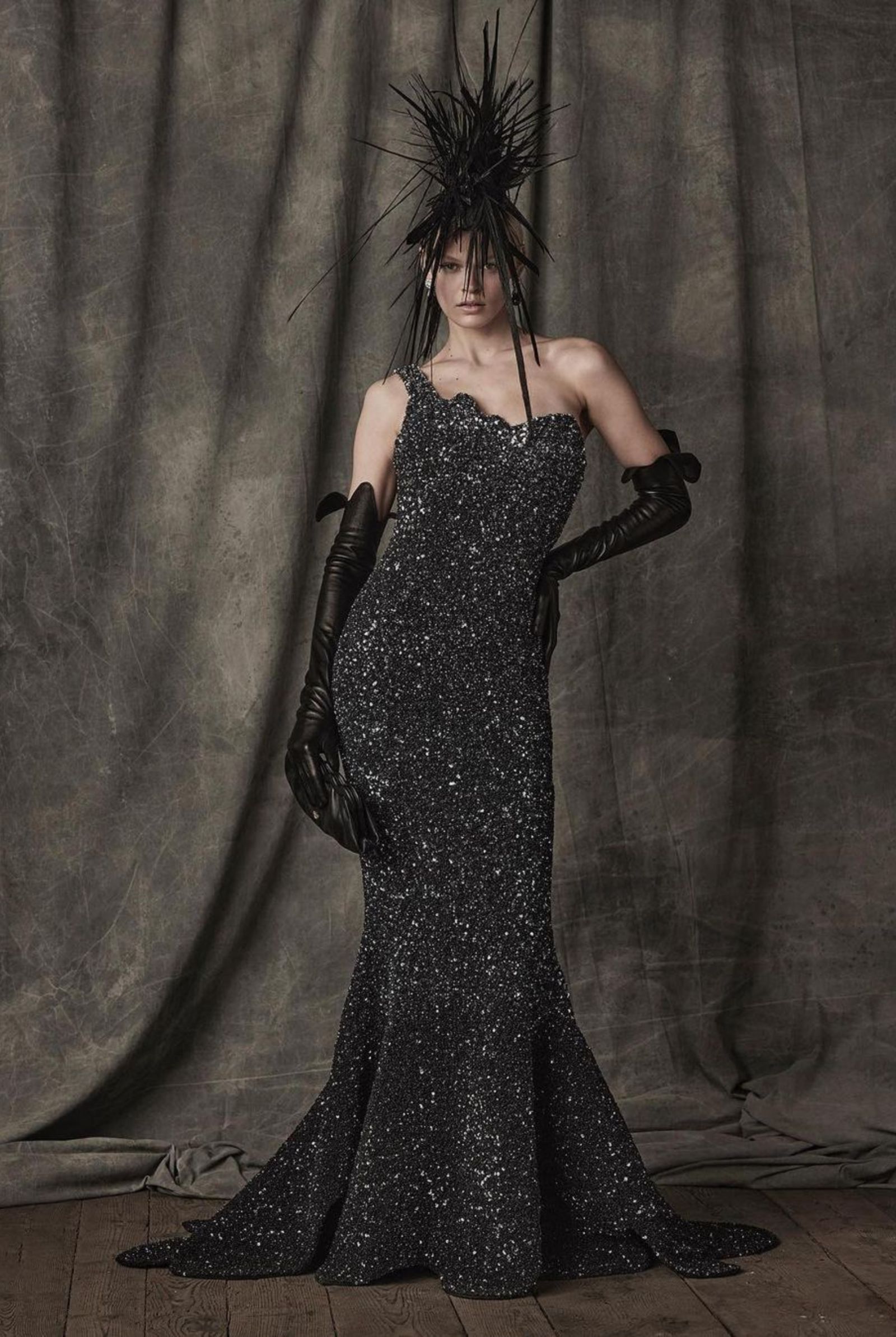 Moschino Opera Gloves fashion 