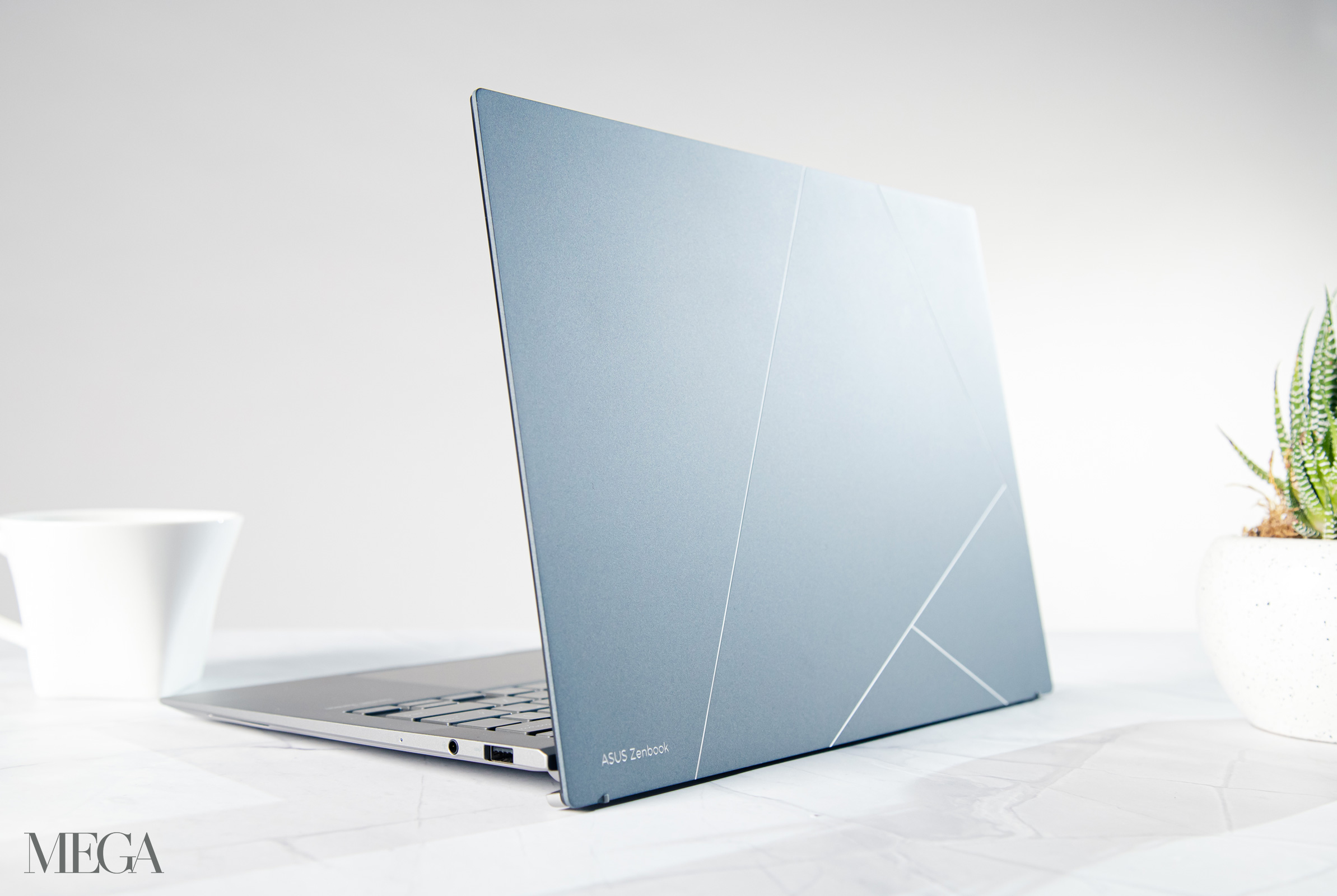 ASUS Zenbook S 13 OLED