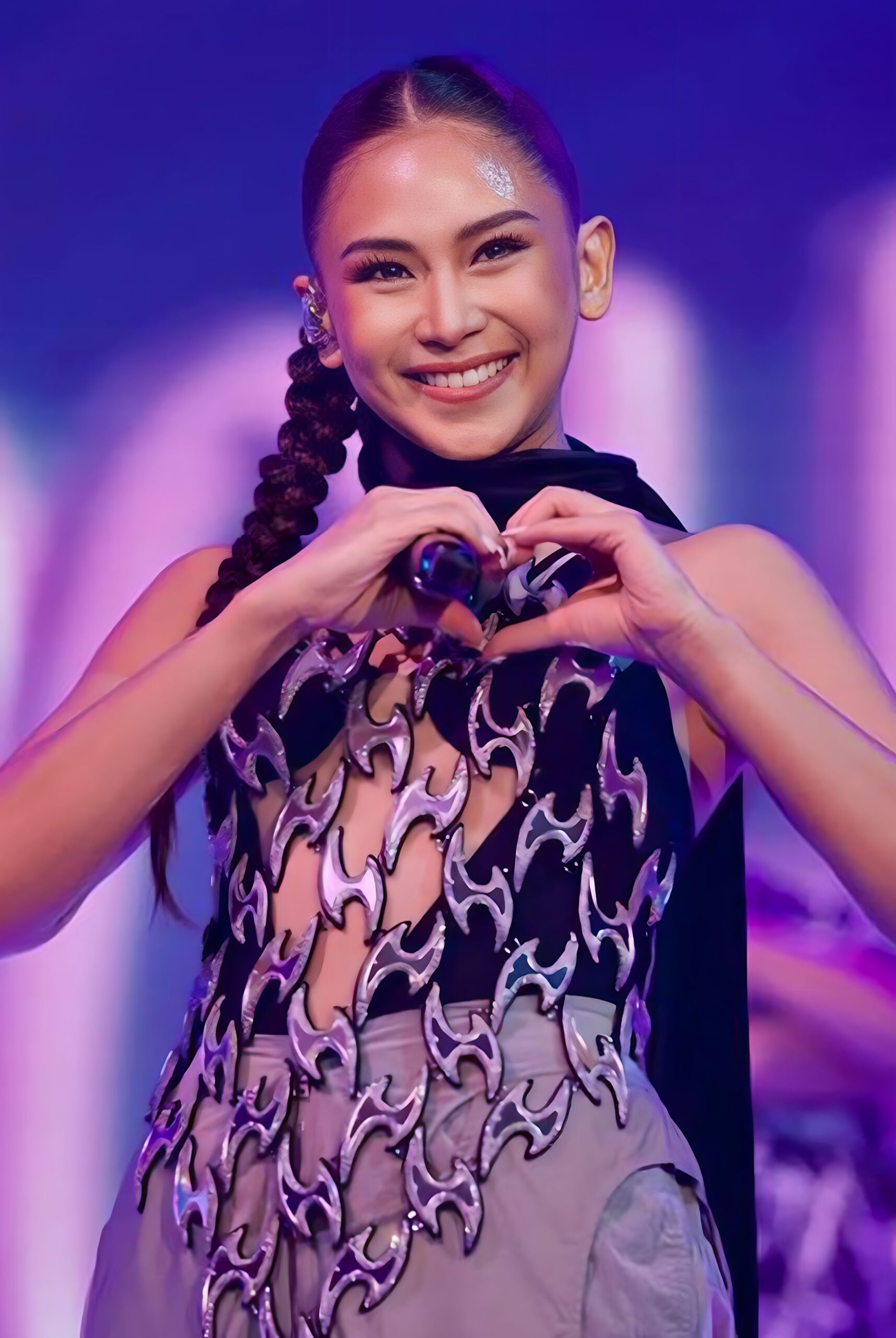 Sarah Geronimo’s 20th Anniversary Concert Looks
