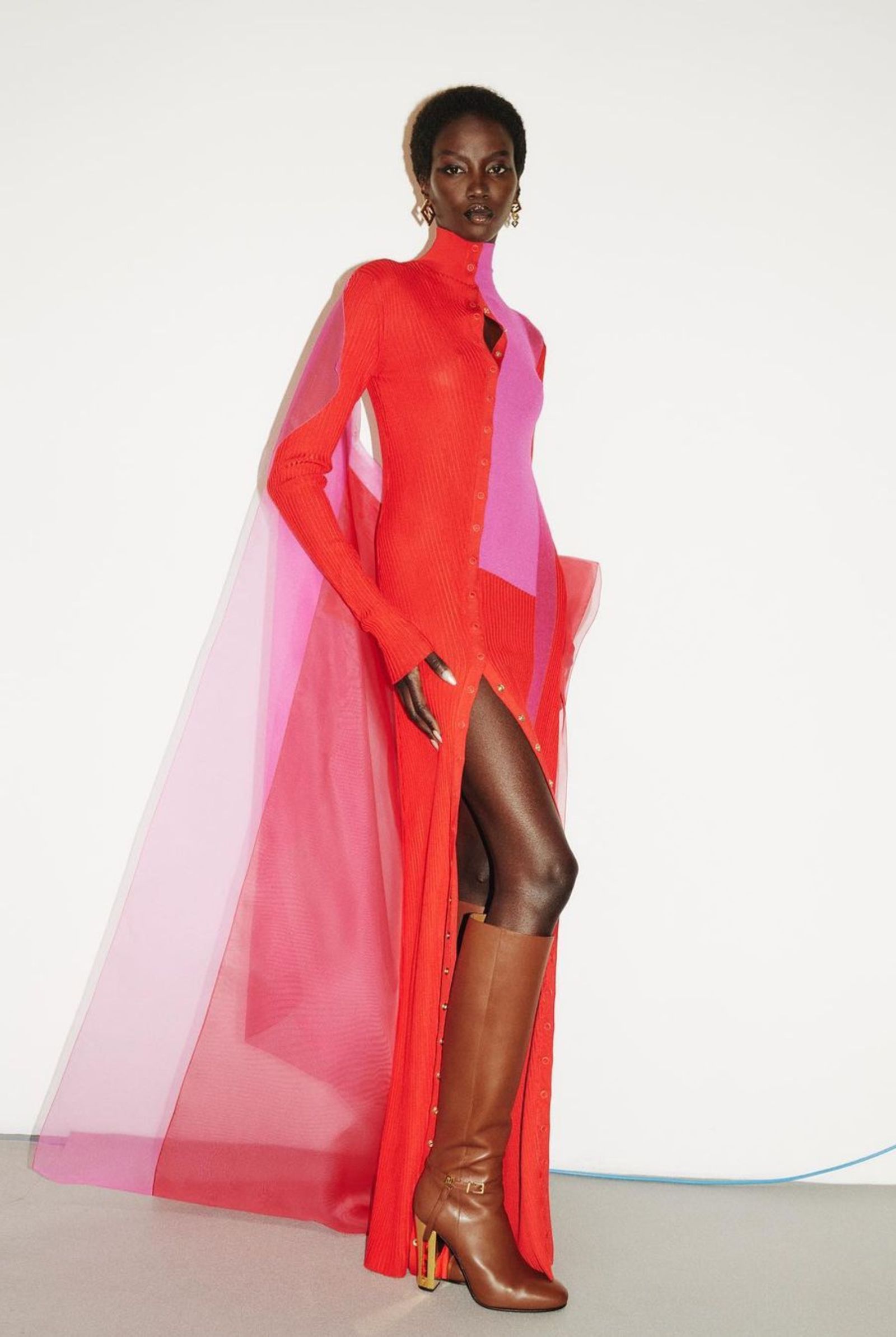 Neoncore trend fashion FENDI