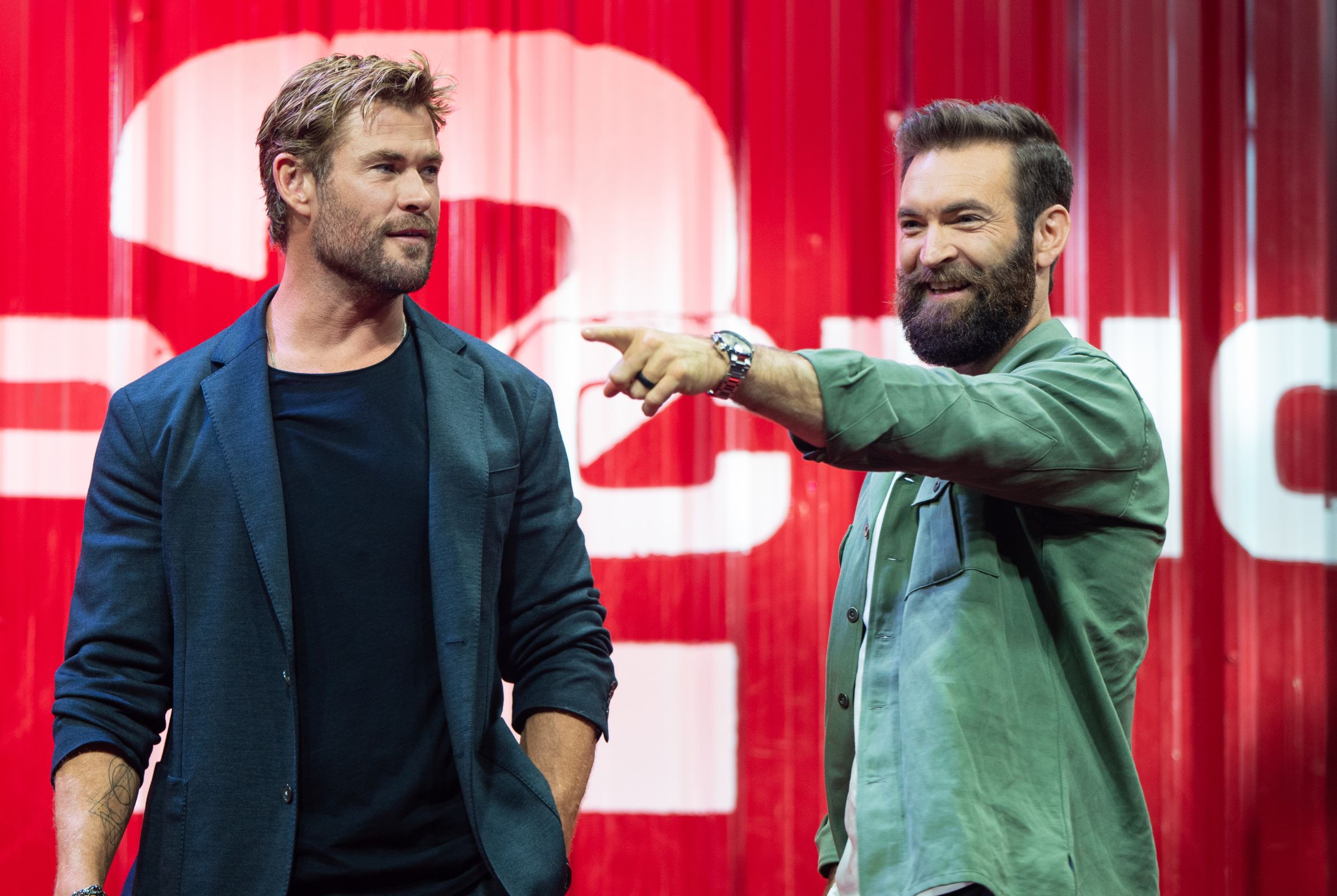 Sam Hargrave Chris Hemsworth
