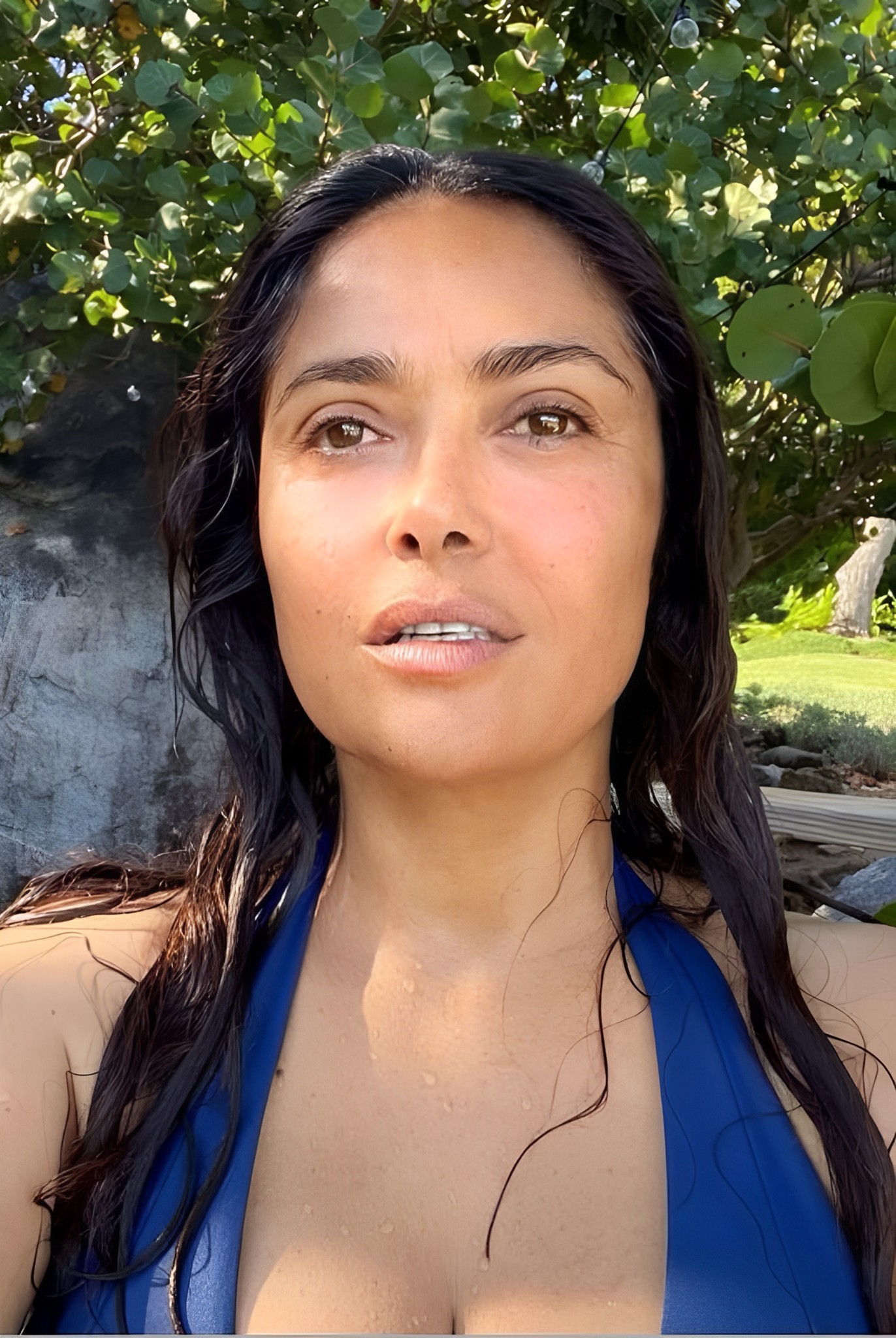 Salma Hayek Makeup-free