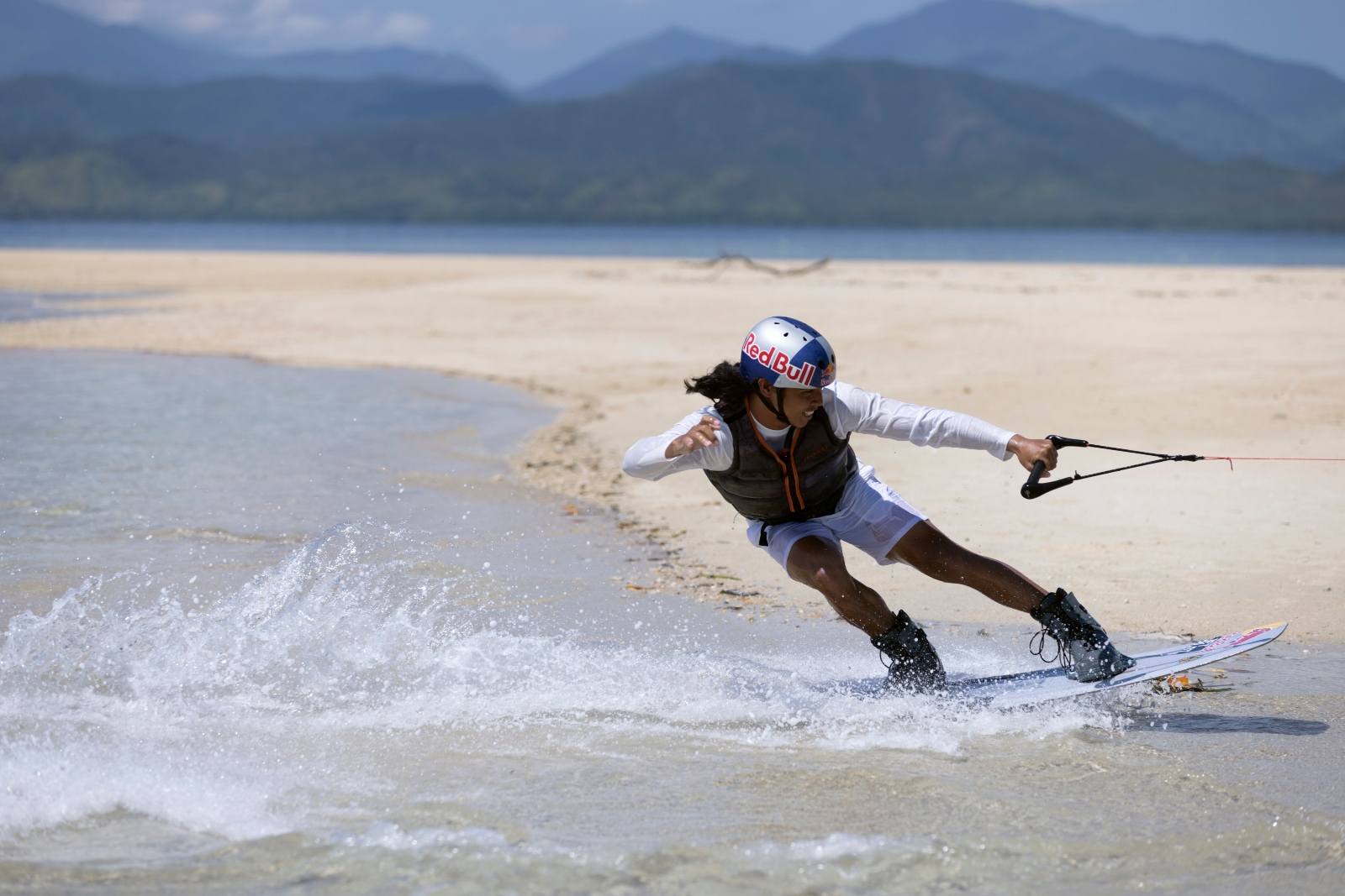 Raph Trinidad wakeboarding