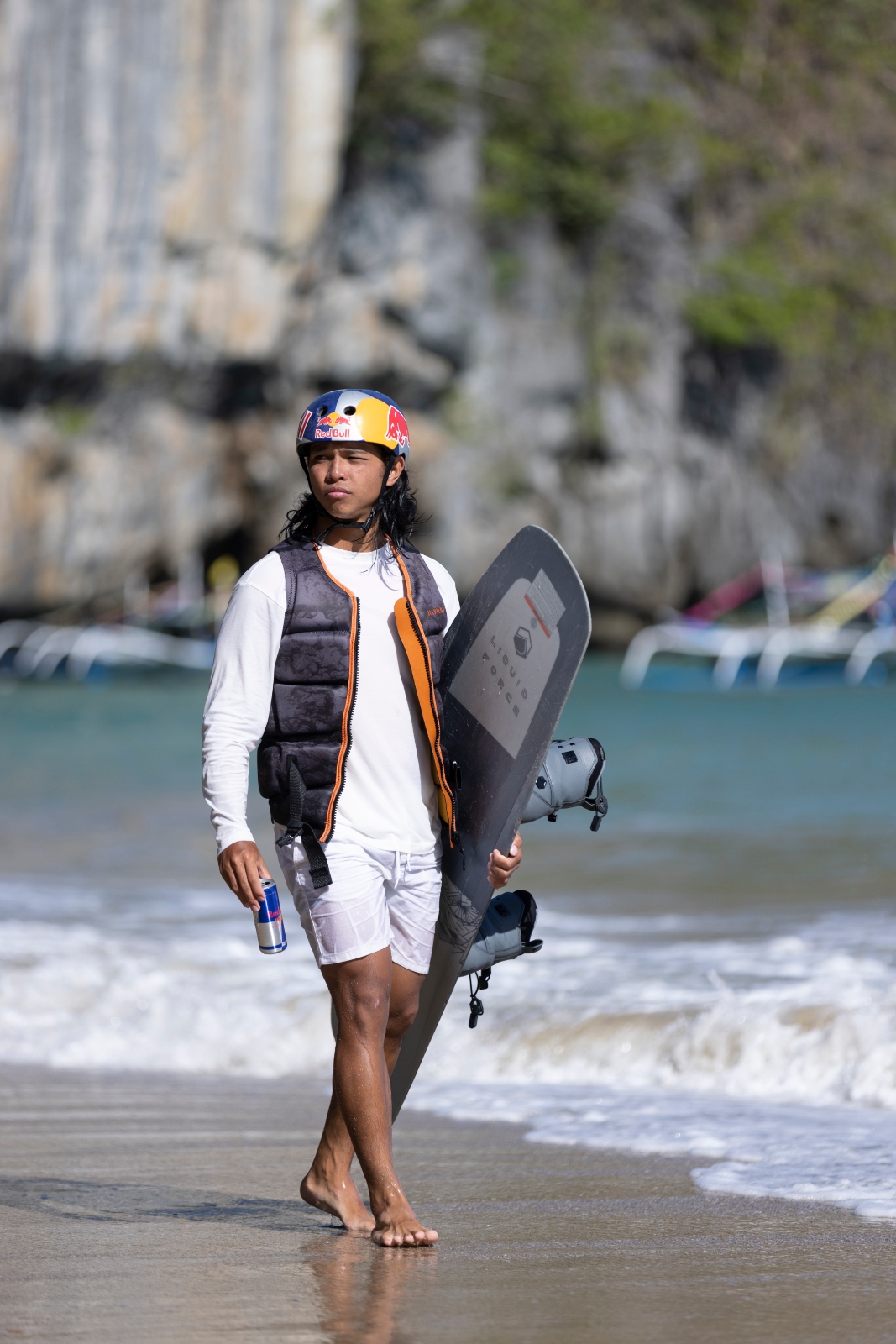 Raph Trinidad wakeboarding