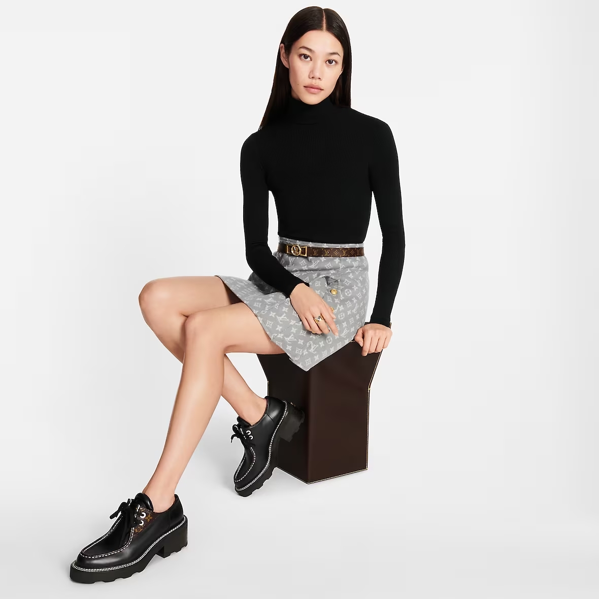 LOUIS VUITTON shoes