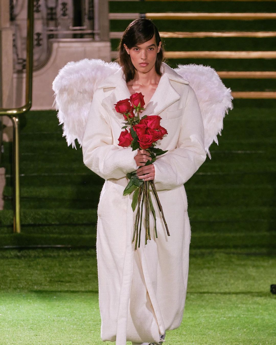 lfw ss24 flower