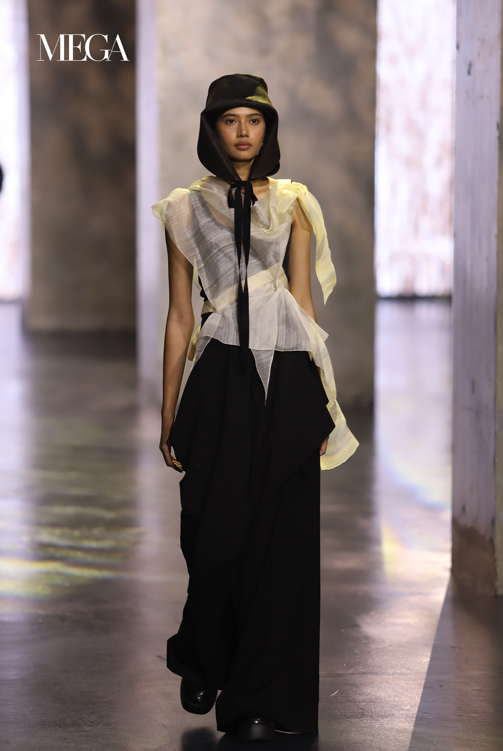 mich dulce bench fashion week