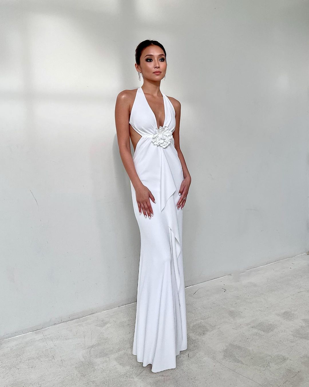 Kathryn Bernardo Brings Cutout Dresses in Her Glam Looks