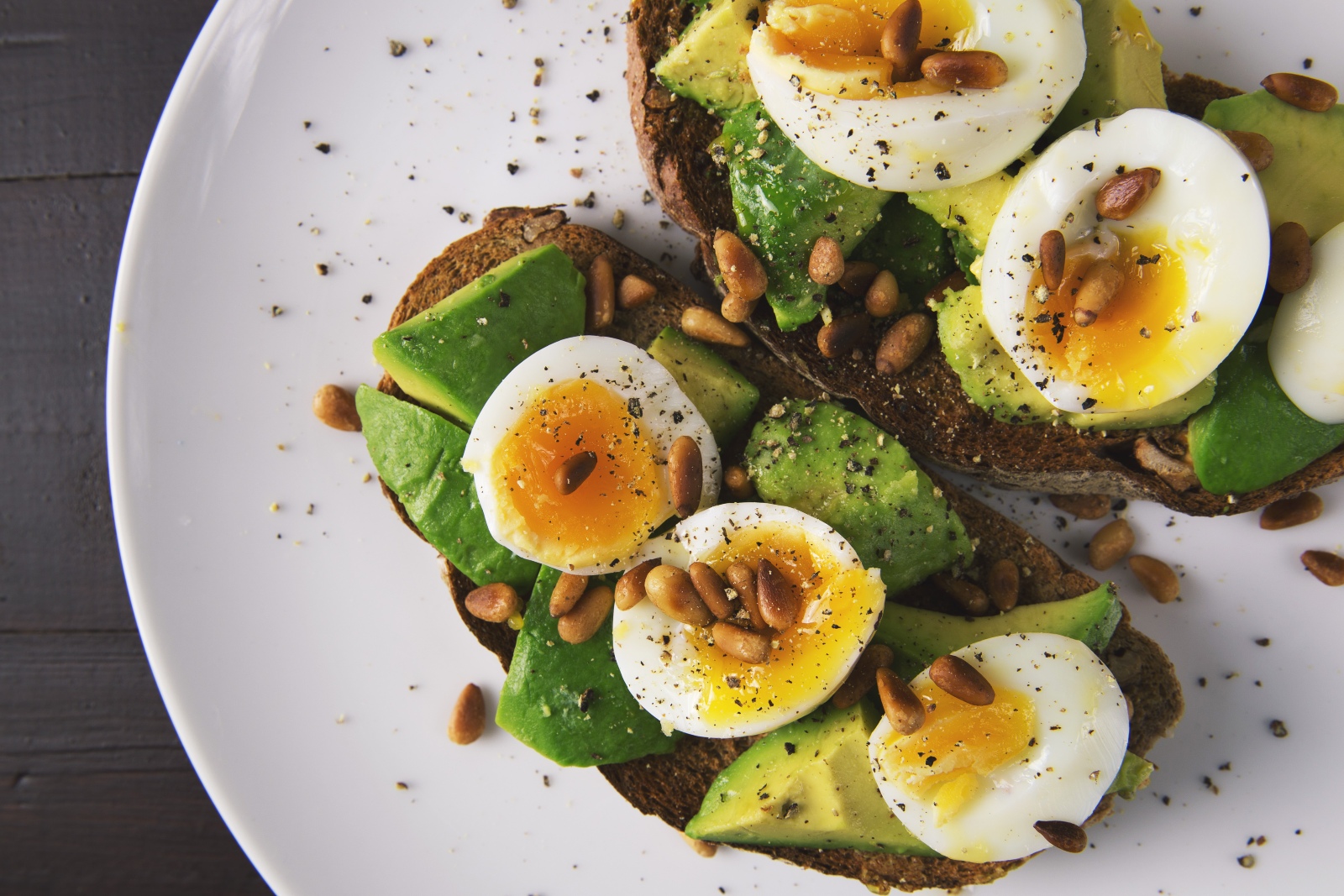 Avocado toast high in fiber