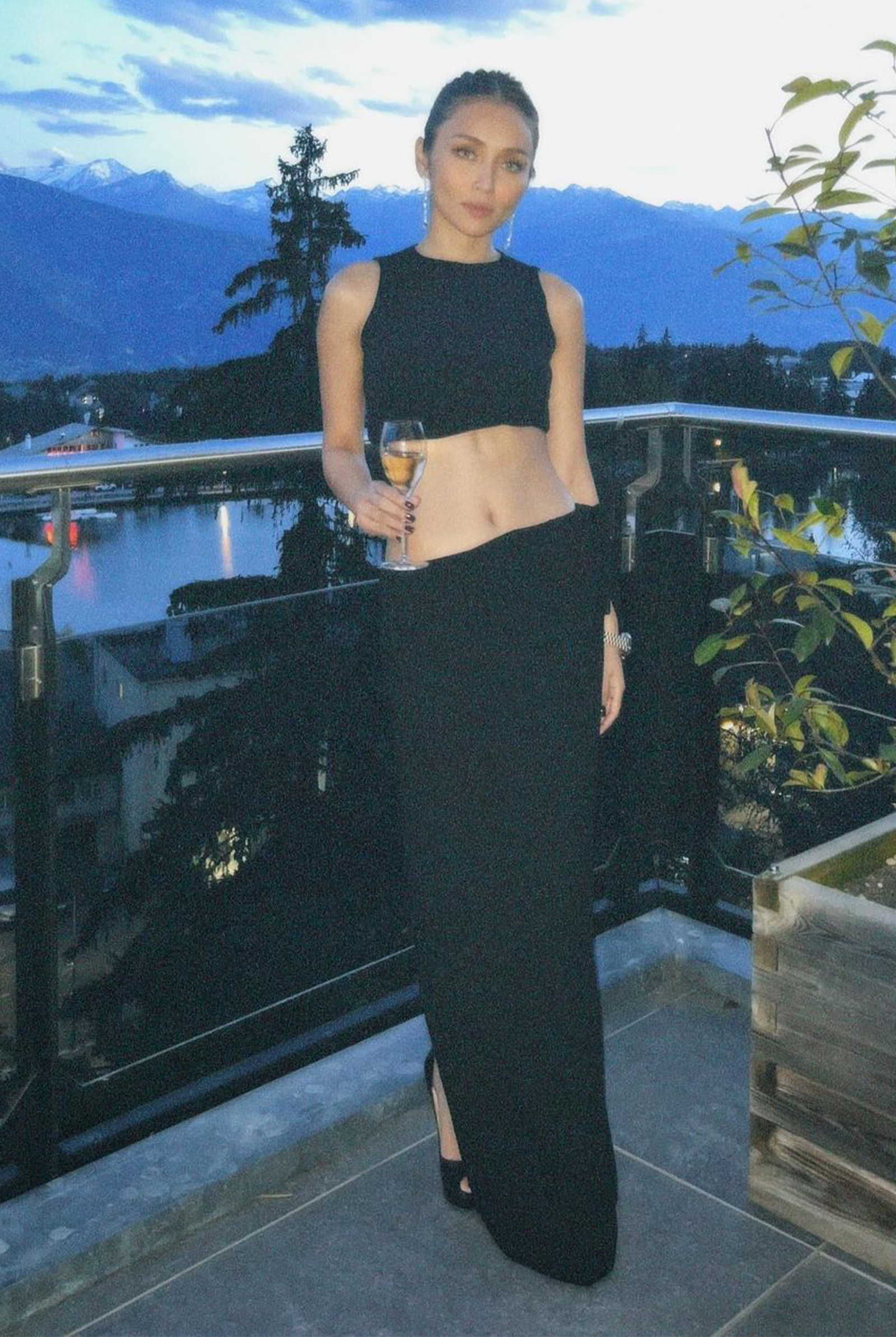 5 Times Kathryn Bernardo Proved She's a Fashion Chameleon 5 Times Kathryn Bernardo Proved She's a Fashion Chameleon